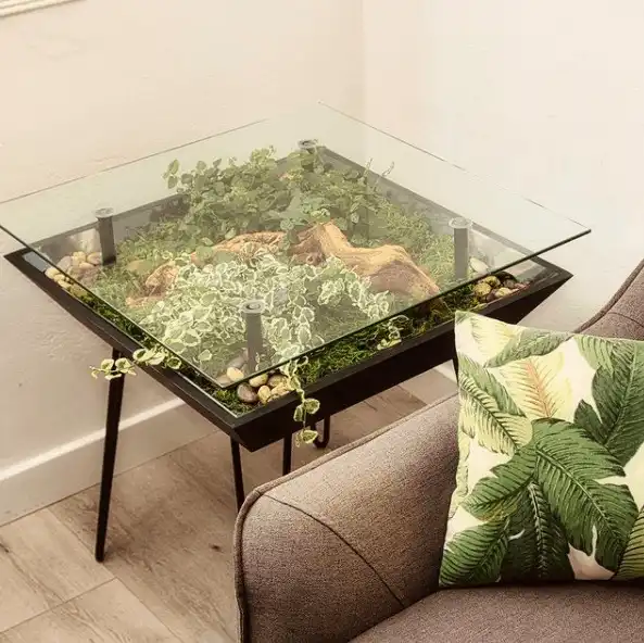 BloomingTables Side Table